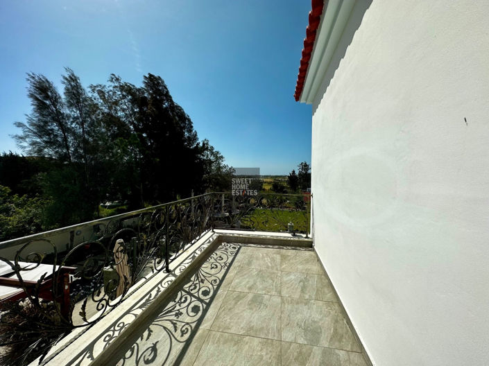 Image No.24-6 Bed House for sale