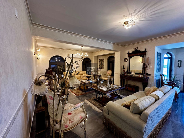 Image No.3-6 Bed House for sale