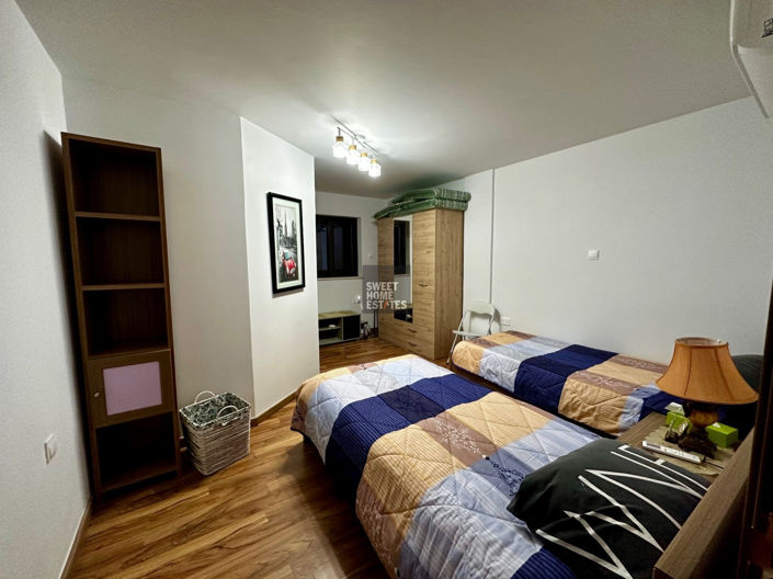 Image No.44-6 Bed House for sale