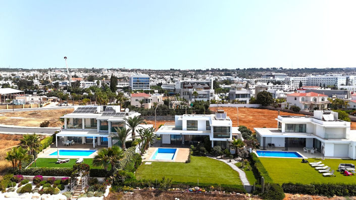 Image No.3-3 Bed House for sale