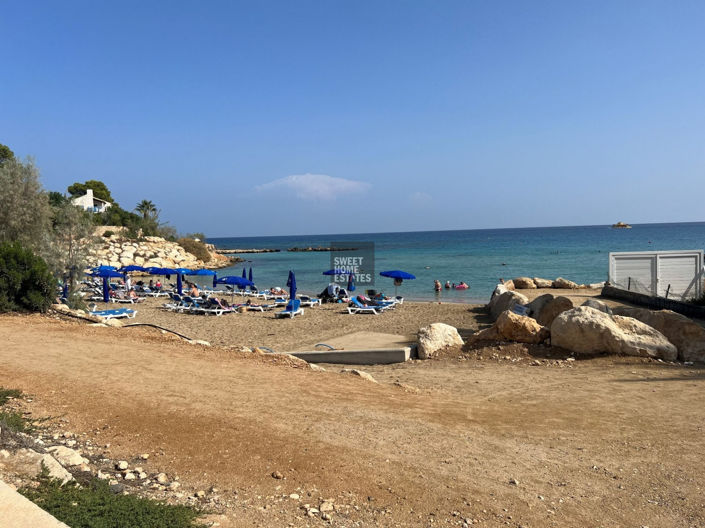 Image No.20-3 Bed House for sale