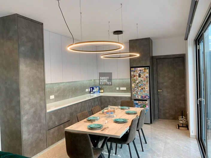 Image No.21-4 Bed House for sale