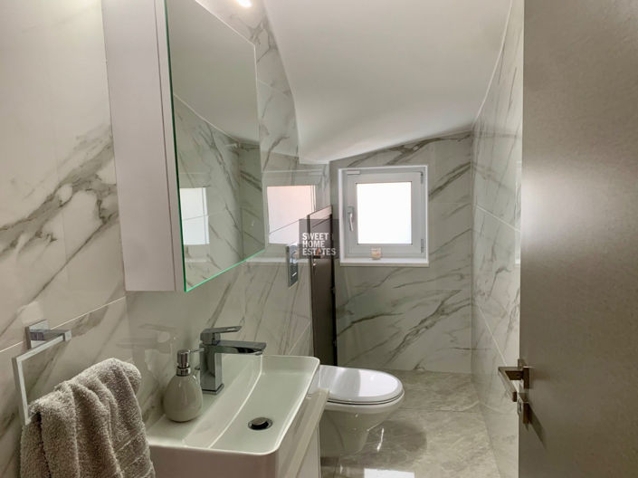 Image No.22-4 Bed House for sale