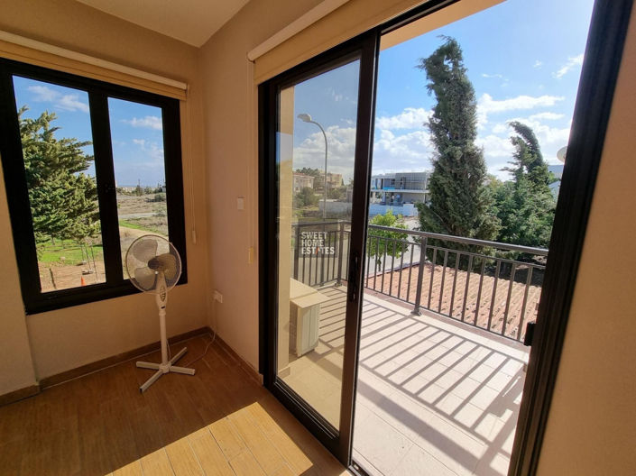 Image No.26-5 Bed House for sale