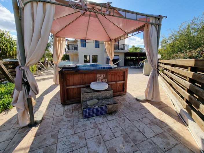 Image No.38-5 Bed House for sale