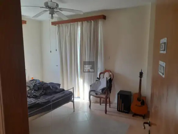 Image No.9-4 Bed House for sale