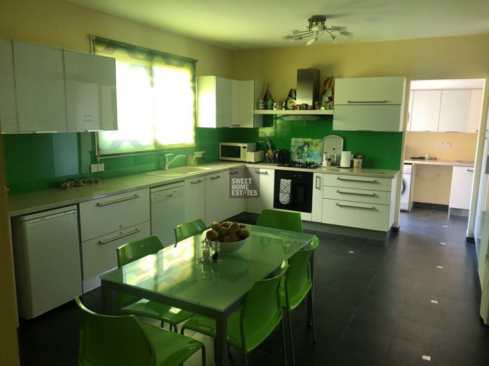 Image No.19-5 Bed House for sale