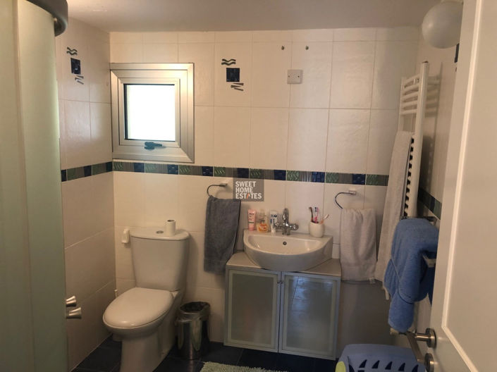 Image No.40-5 Bed House for sale