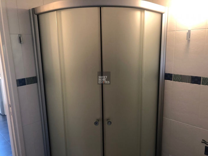 Image No.41-5 Bed House for sale