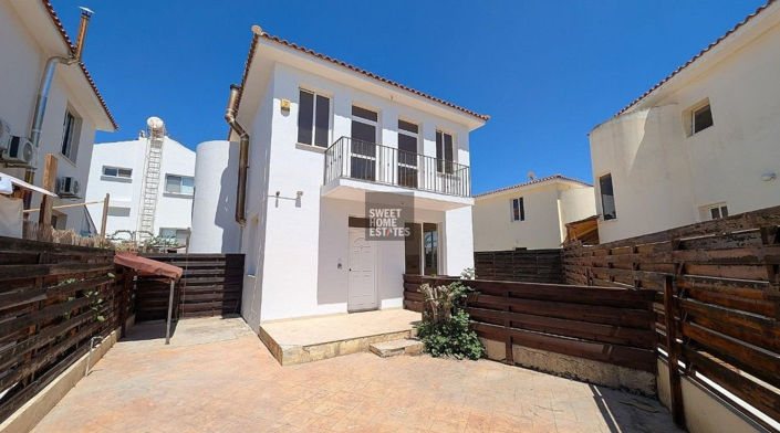 Image No.2-3 Bed House for sale