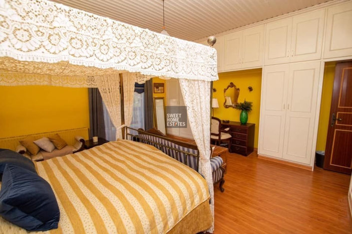 Image No.18-Maison de 6 chambres à vendre à Deryneia