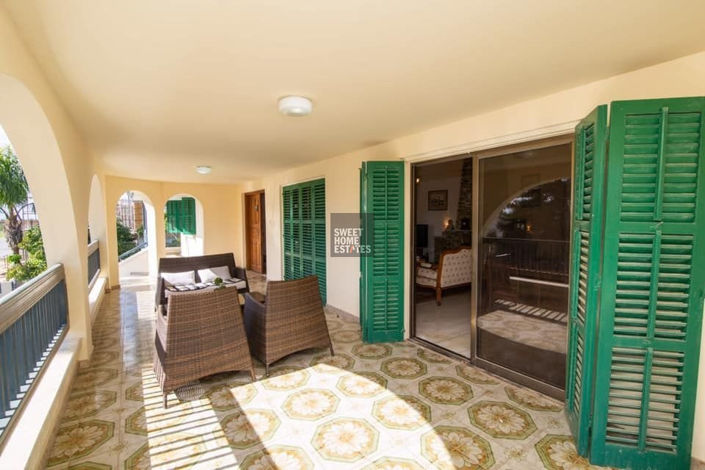 Image No.23-Maison de 6 chambres à vendre à Deryneia