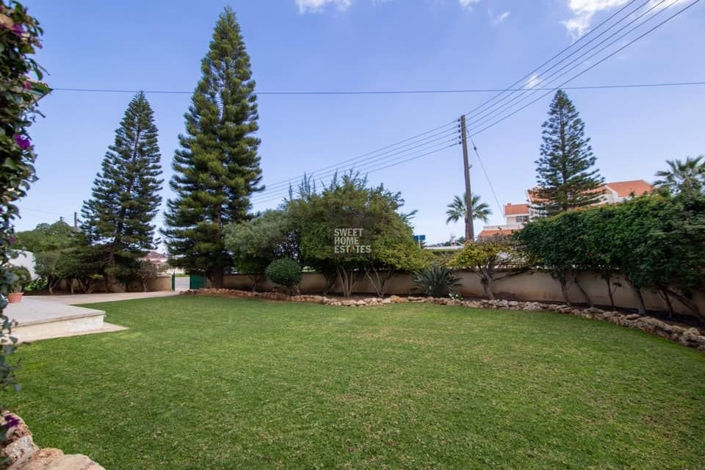 Image No.26-Maison de 6 chambres à vendre à Deryneia