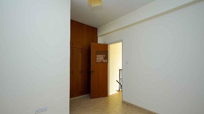 Image No.12-2 Bed House for sale