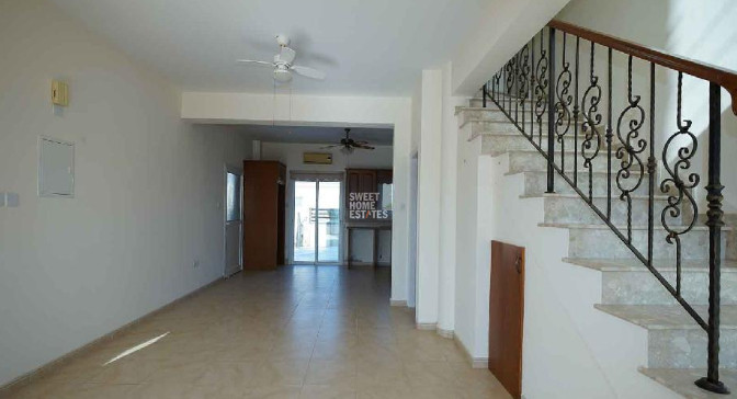 Image No.4-2 Bed House for sale