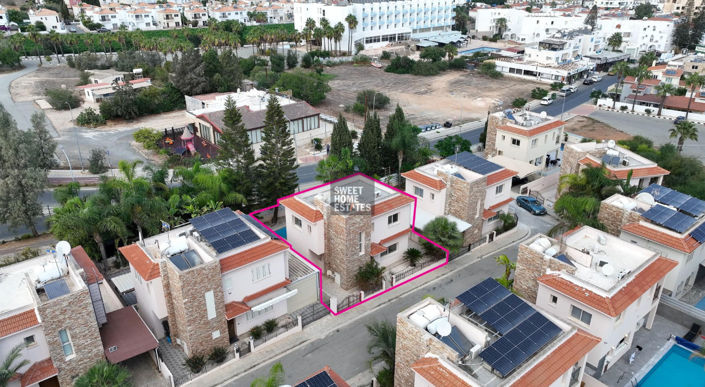 Image No.18-3 Bed House for sale