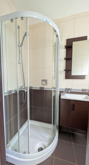 Image No.20-3 Bed House for sale