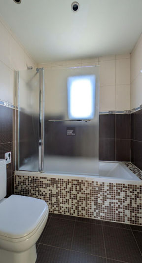 Image No.21-3 Bed House for sale