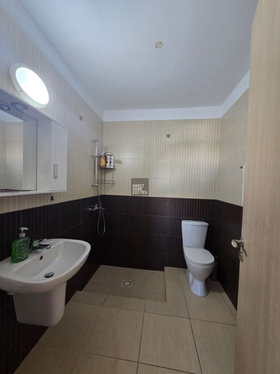 Image No.10-3 Bed House for sale