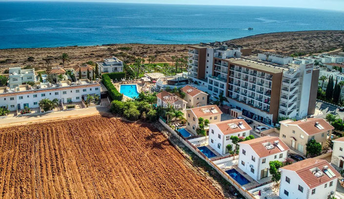 Image No.13-3 Bed House for sale