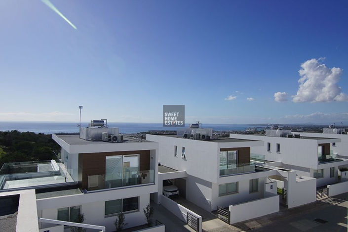 Image No.13-3 Bed House for sale