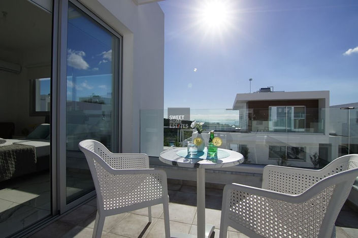 Image No.3-3 Bed House for sale