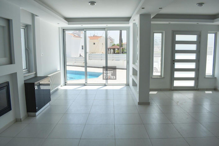 Image No.6-Maison de 4 chambres à vendre à Kapparis