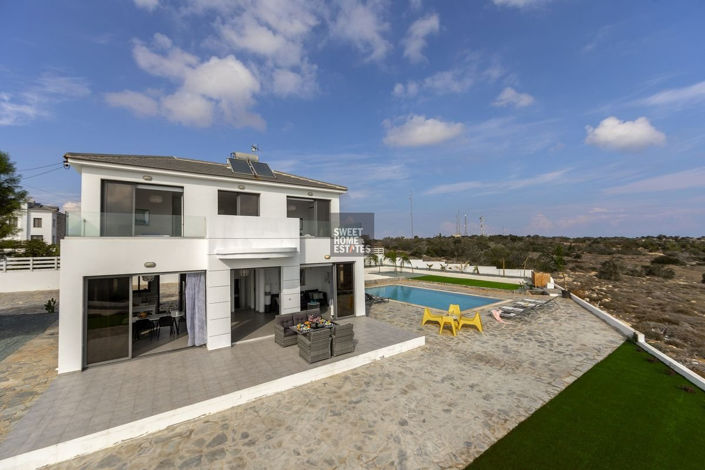 Image No.12-3 Bed House for sale