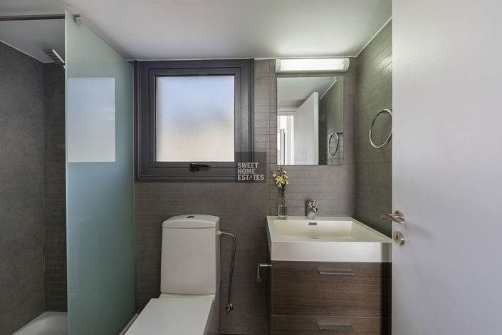 Image No.16-3 Bed House for sale