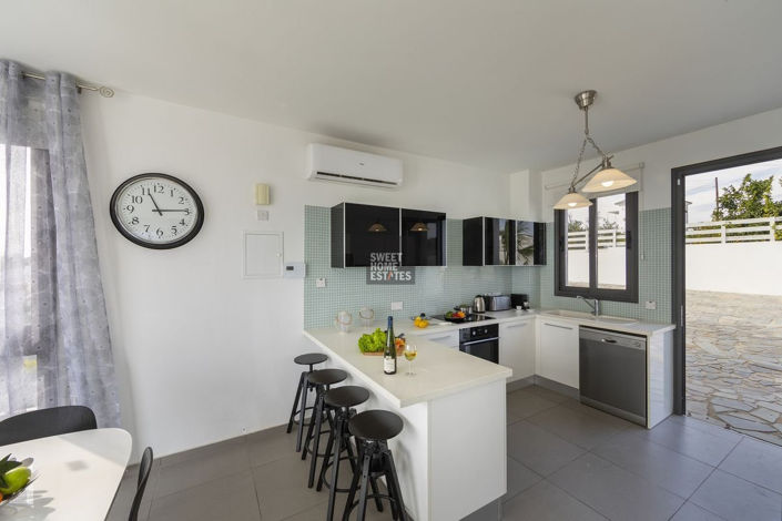 Image No.7-3 Bed House for sale