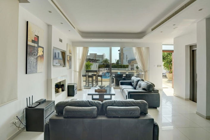 Image No.9-Maison de 5 chambres à vendre à Protaras