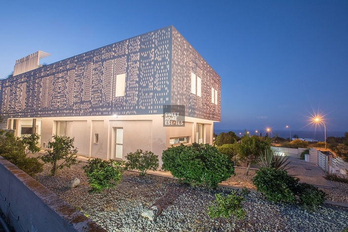 Image No.14-6 Bed House for sale