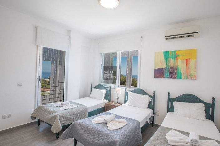 Image No.23-6 Bed House for sale