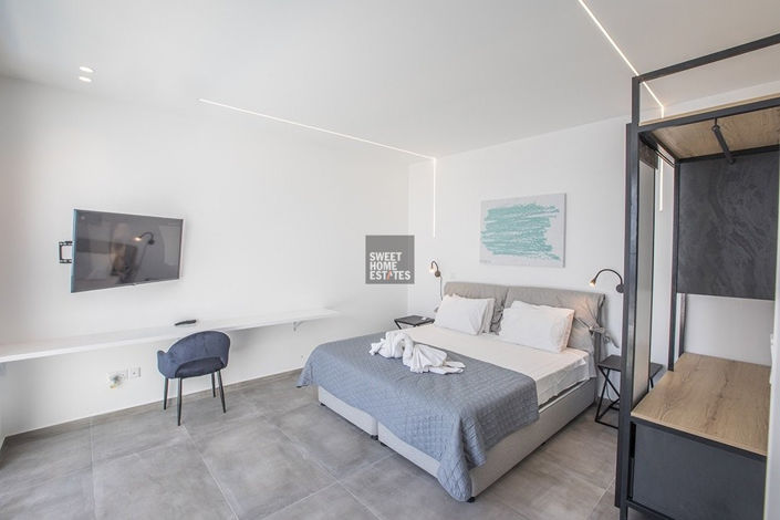 Image No.26-6 Bed House for sale