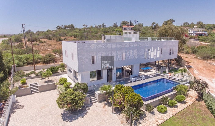 Image No.5-6 Bed House for sale