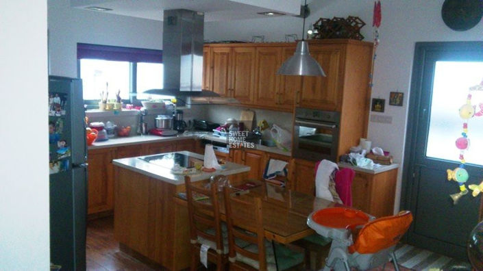 Image No.10-4 Bed House for sale