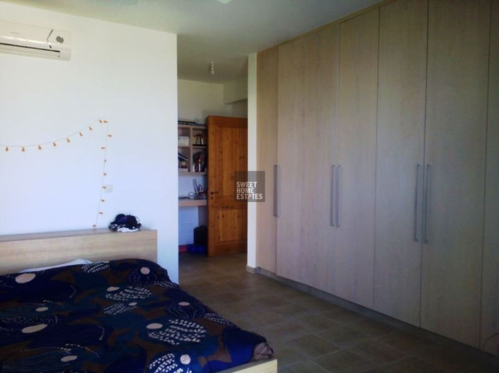 Image No.16-4 Bed House for sale