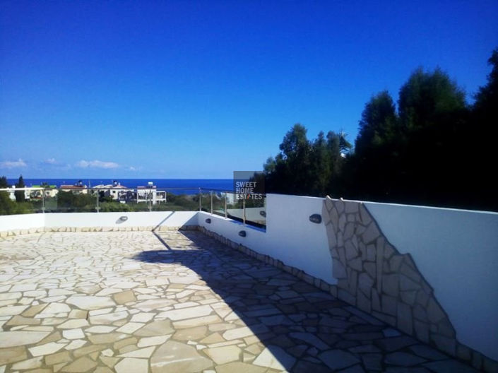 Image No.22-4 Bed House for sale