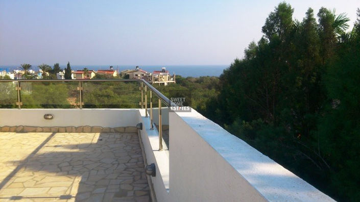 Image No.27-4 Bed House for sale