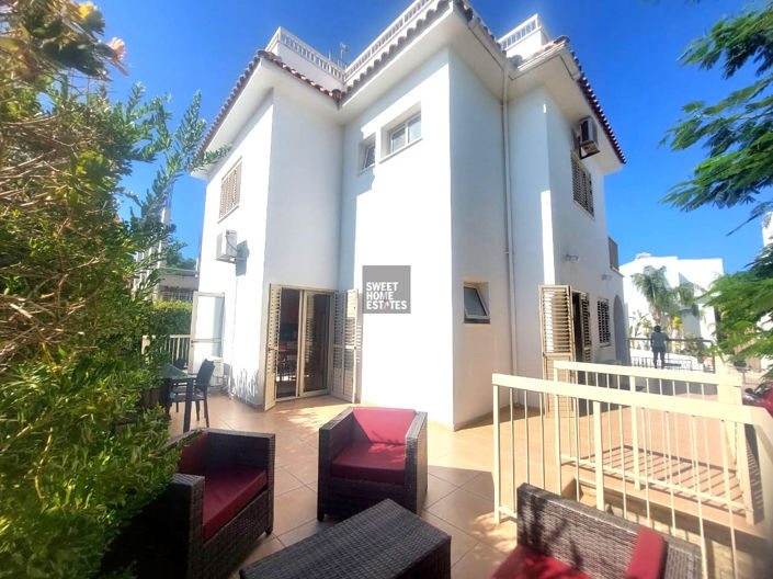 Image No.3-Maison de 4 chambres à vendre à Ayia Triada