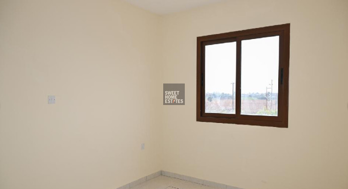 Image No.12-3 Bed Townhouse for sale