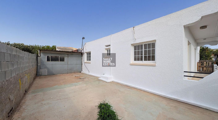 Image No.15-3 Bed House for sale