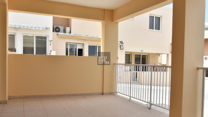 Image No.2-Appartement de 2 chambres à vendre à Deryneia