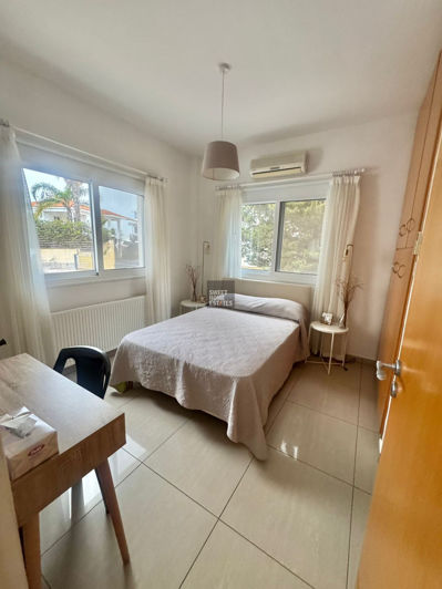 Image No.11-4 Bed House for sale