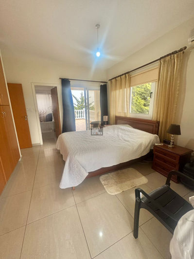 Image No.14-4 Bed House for sale