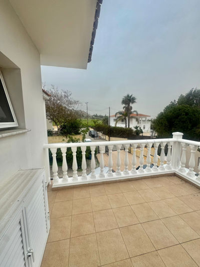 Image No.20-4 Bed House for sale