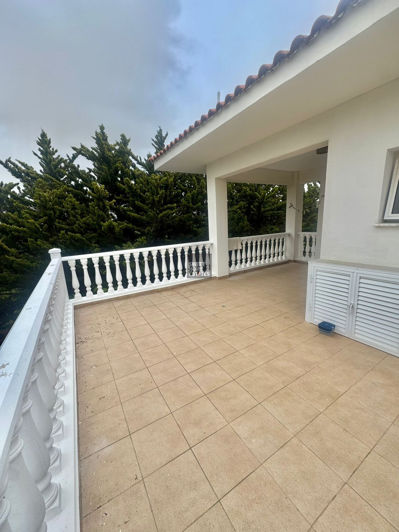 Image No.21-4 Bed House for sale