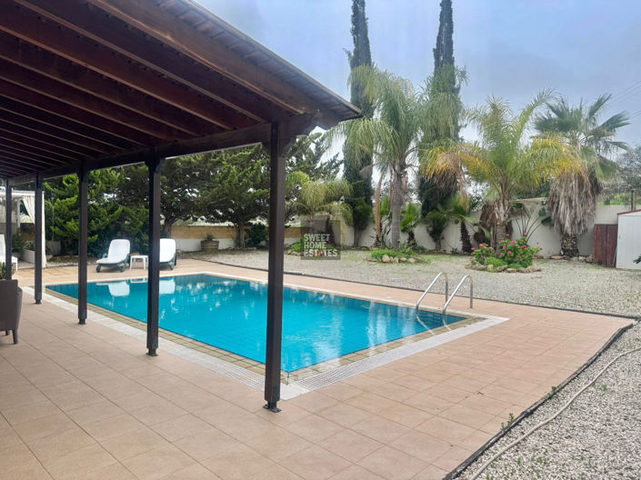 Image No.25-4 Bed House for sale