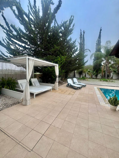 Image No.26-4 Bed House for sale