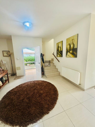 Image No.5-4 Bed House for sale